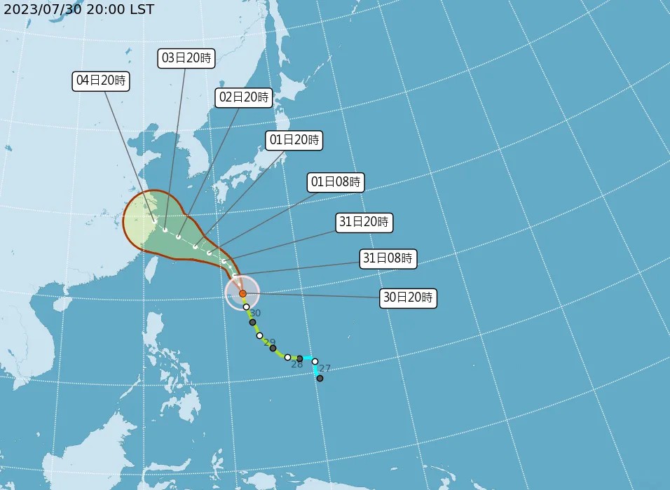 台风卡努增强为中度台风，预计接近台湾，气象专家持续观察路径变化