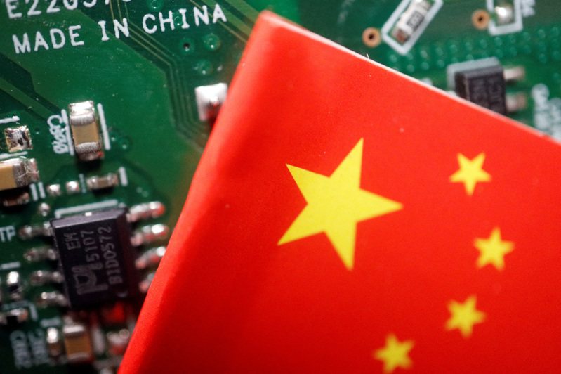 中国政府下令淘汰英特尔和AMD微处理器