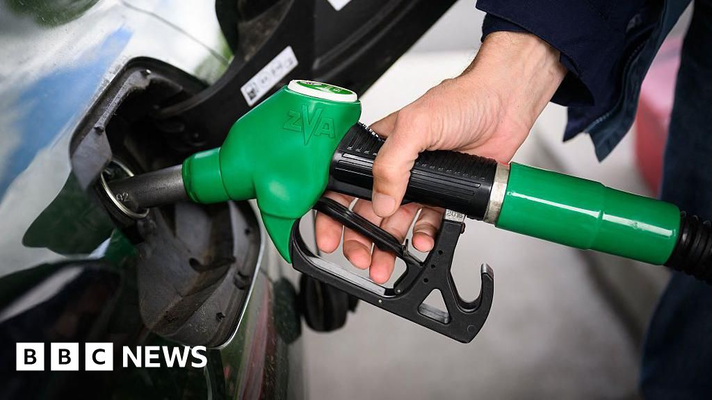 霍尔木兹通航引发油价暴跌