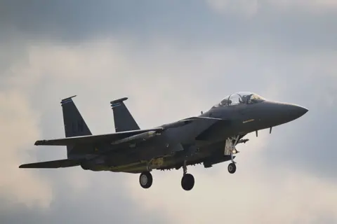 F-15被击落 美军失踪引爆危机