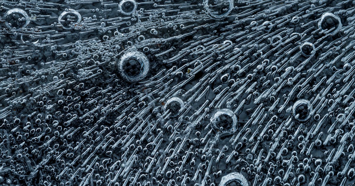 冷泉里的气泡与斜阳破碎声