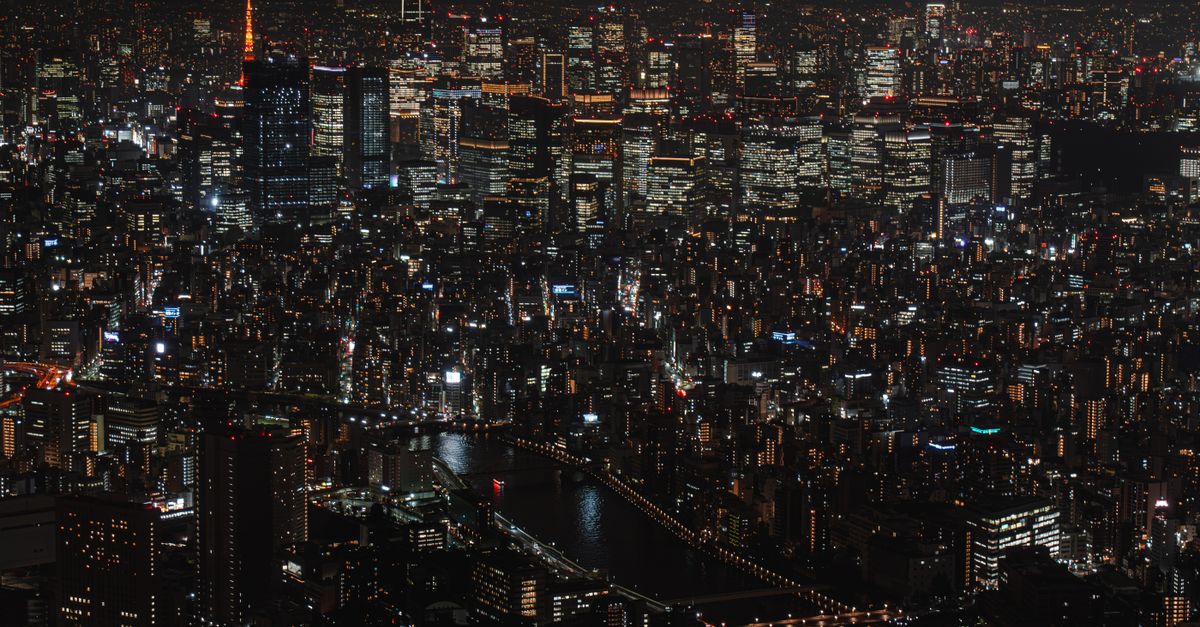 夜里换电的城市：欧洲夜经济下的安静喧哗